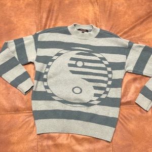 Ying Yang crew mock neck sweater women’s xs